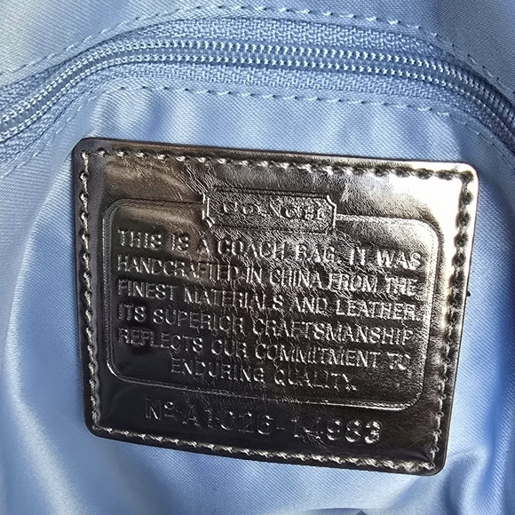 Coach Poppy 3D Op Art Glam Tote Bag - Y2K Vintage Vibe! Excellent Condition ✨ - Picture 8 of 17